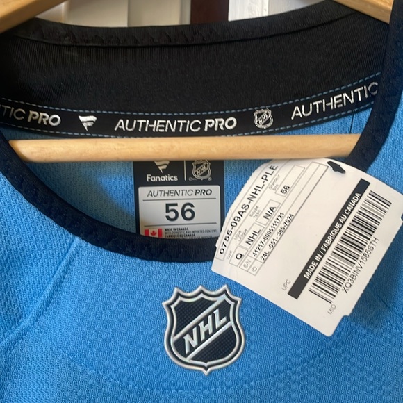 Fanatics Authentic Entire Team Signed Pro Vegas Golden Knights Autism NHL Jersey - Picture 4 of 11